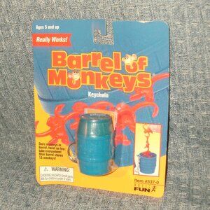 NWT 90s Vintage Barrel of Monkeys Keychain 1998 Hasbro Basic Fun Key Ring Toy